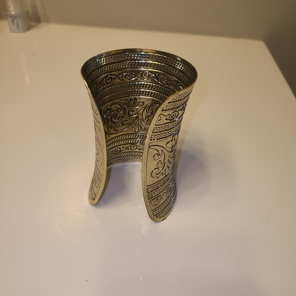 Bracelet - Picture 3 of 3